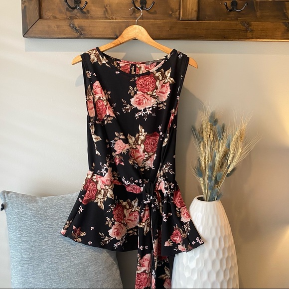 Suzy Shier Peplum Blouse Size XL - Picture 2 of 7